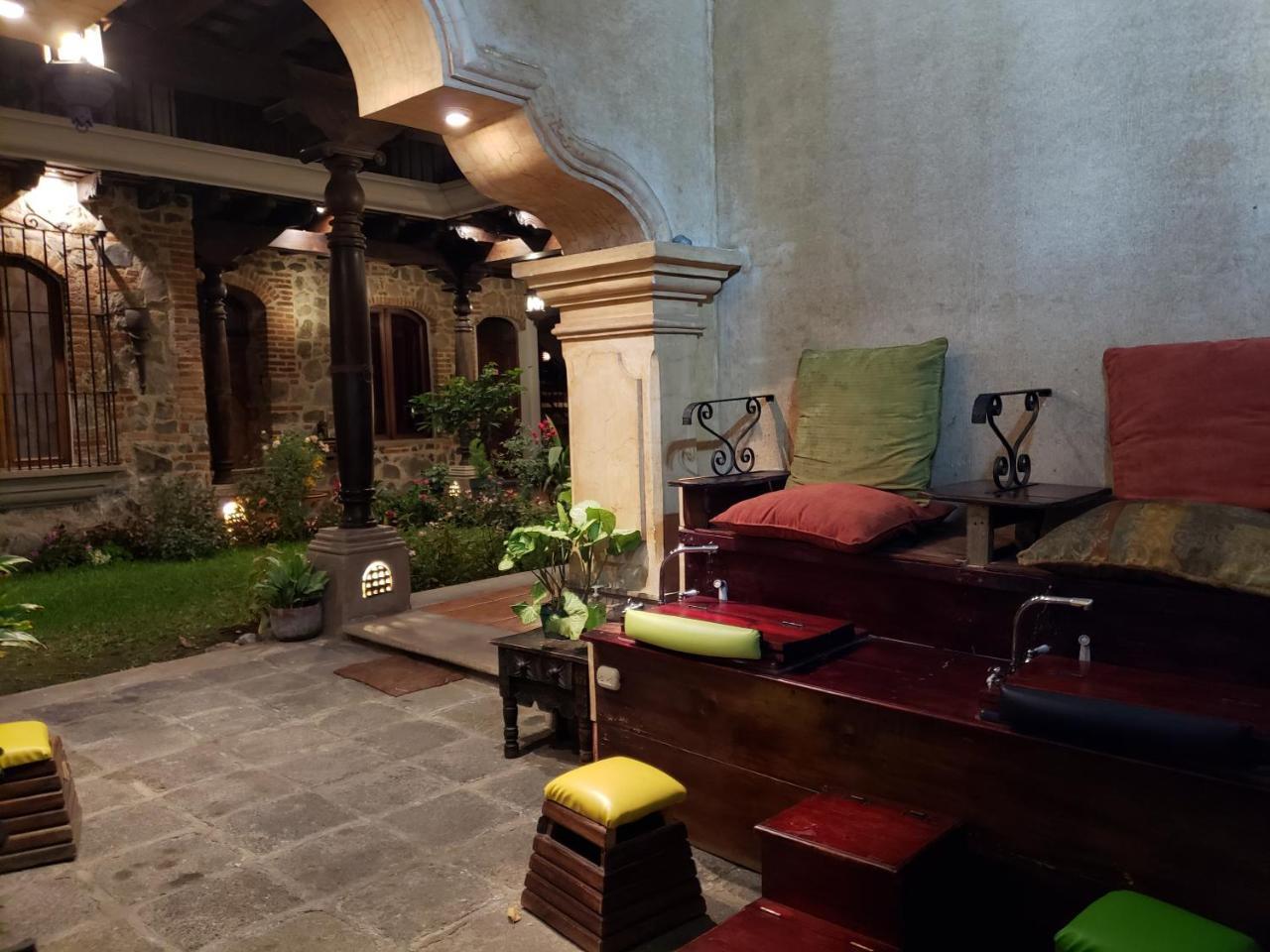 La Casa De La Alameda Bed and Breakfast Antigua Exterior foto